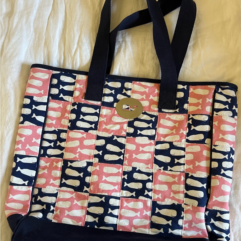 Vineyard Vine: Fish Pattern Tote Bag - Pink and Navy
